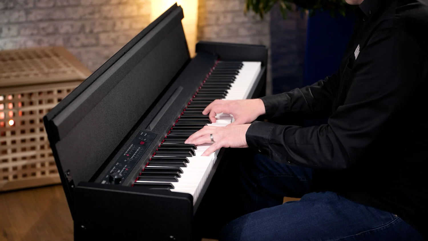 پیانو دیجیتال KORG LP-380